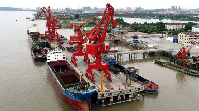 南岸概述露天料场港口封闭问题的实行方法
